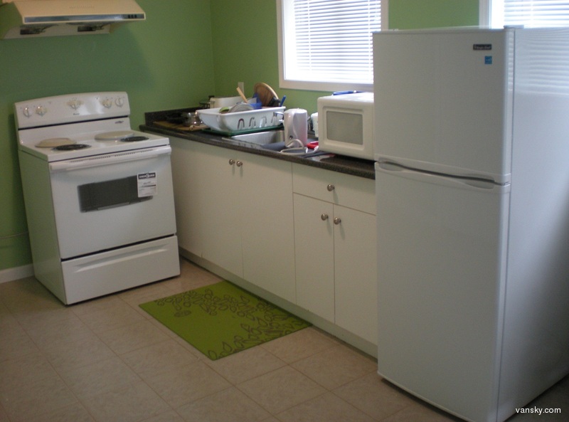 150525215924_First floor kitchen.JPG